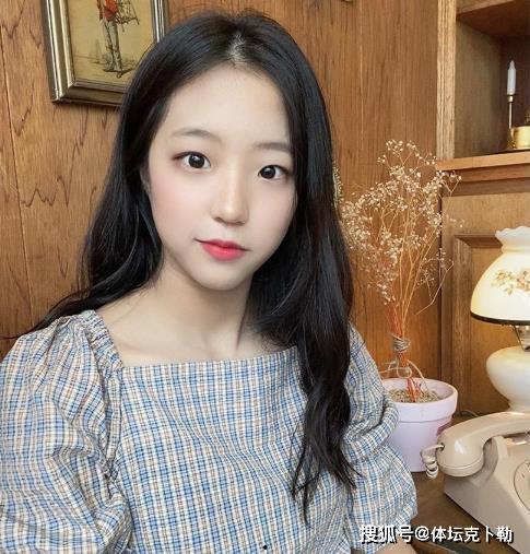 韩国女主播刘智慧,从网络红人到时尚偶像的蜕变之路